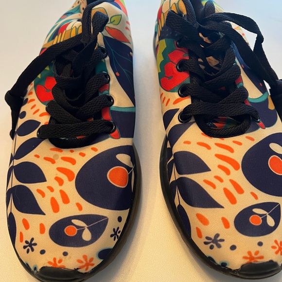 Colorful Patterned Sneakers - Picture 2 of 8